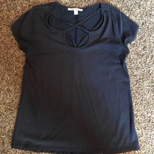 Detailed navy shirt